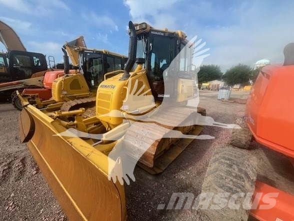 Komatsu D39PX-24 Crawler dozers