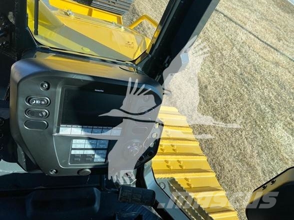 Komatsu D39PX-24 Crawler dozers