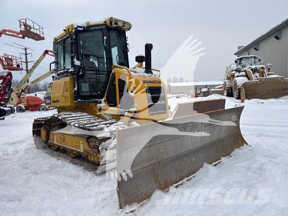 Komatsu D39PX-24 Crawler dozers