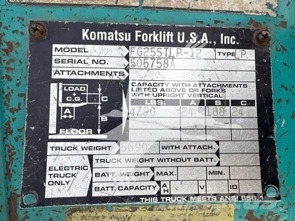 Komatsu FG25STLP-12 디젤 지게차