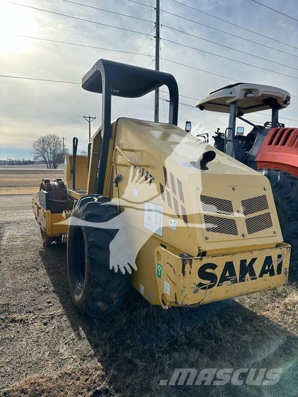 Sakai SV414T Enkelt tromle