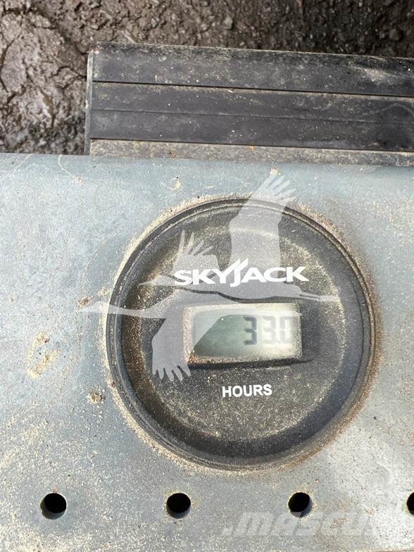 SkyJack SJIII4626 Nůžková zvedací plošina