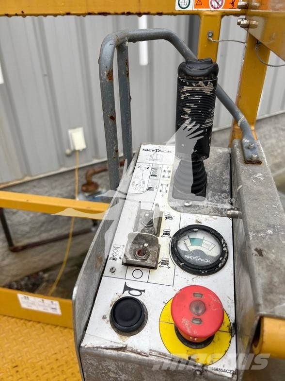 SkyJack SJIII4632 Nůžková zvedací plošina