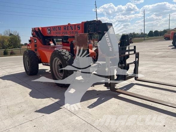 SkyTrak 10054 Telescopic handlers