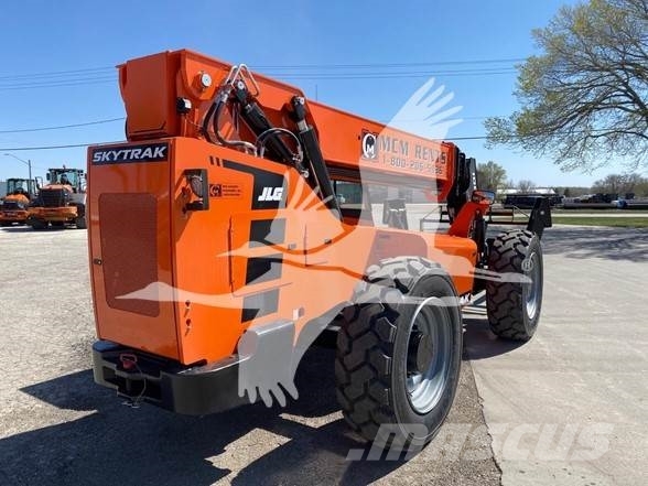 SkyTrak 10054 Telescopic handlers