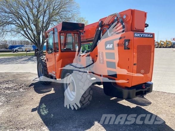 SkyTrak 10054 Telescopic handlers
