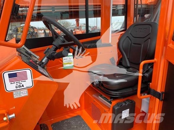 SkyTrak 10054 Telescopic handlers