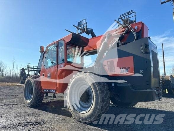 SkyTrak 10054 Telescopic handlers