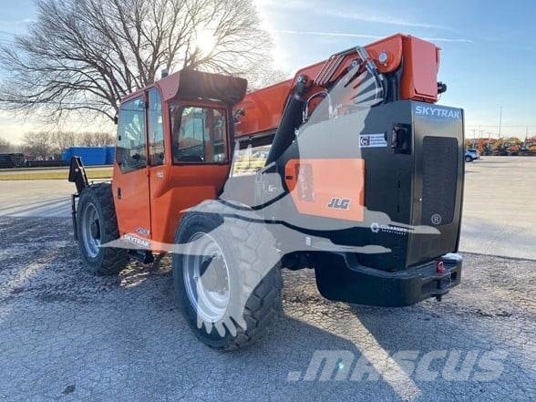 SkyTrak 10054 Telescopic handlers