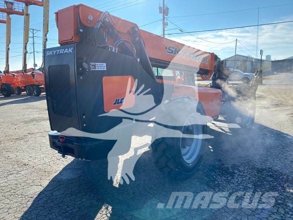 SkyTrak 10054 Telescopic handlers