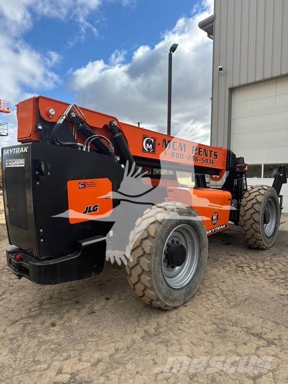 SkyTrak 10054 Telescopic handlers