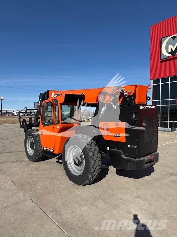 SkyTrak 10054 Telescopic handlers