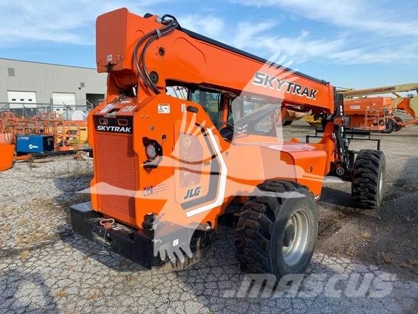 SkyTrak 6042 Telescopic handlers