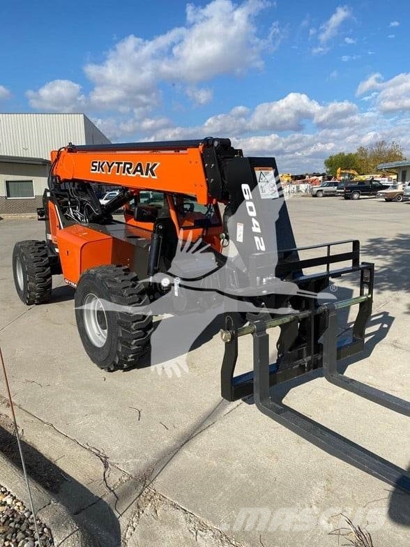 SkyTrak 6042 Telescopic handlers