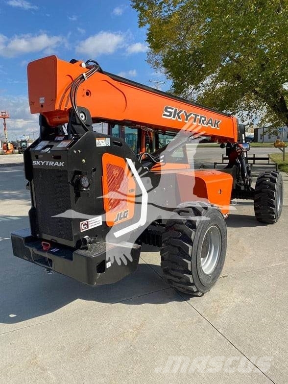 SkyTrak 6042 Telescopic handlers