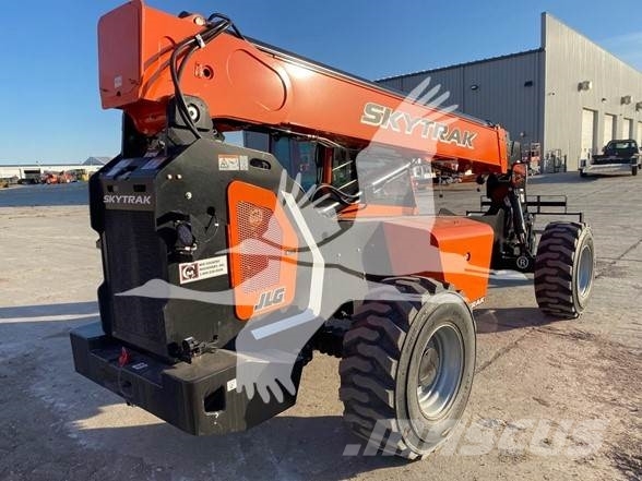 SkyTrak 6042 Telescopic handlers