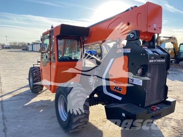 SkyTrak 6042 Telescopic handlers