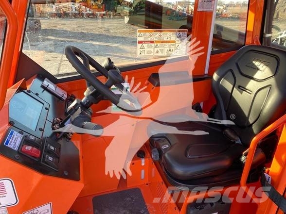 SkyTrak 6042 Telescopic handlers