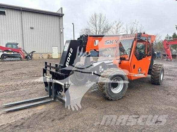 SkyTrak 6042 Telescopic handlers