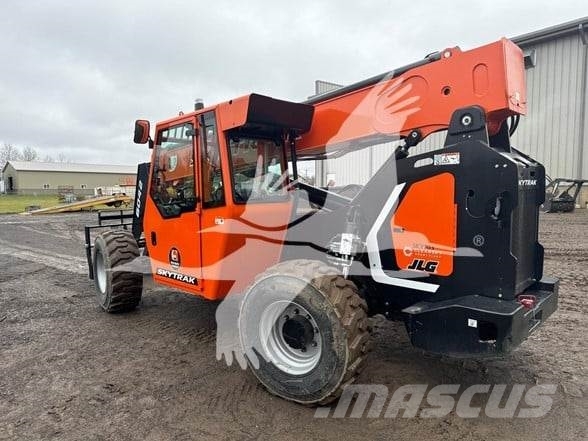 SkyTrak 6042 Telescopic handlers