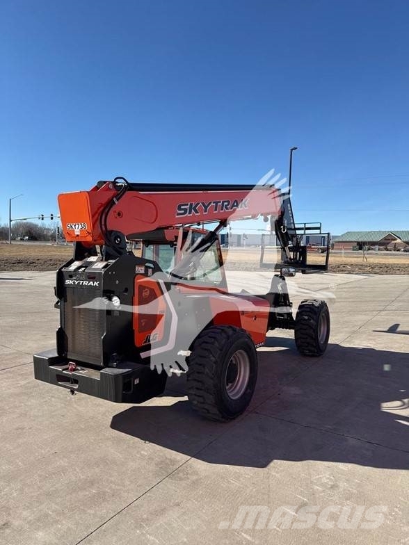 SkyTrak 6042 Telescopic handlers
