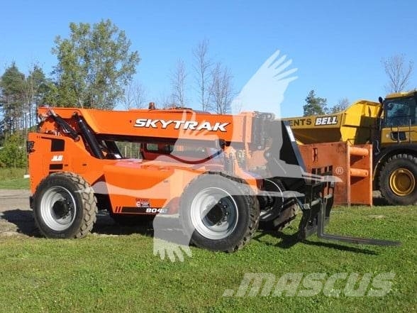 SkyTrak 8042 Teleszkópos rakodók
