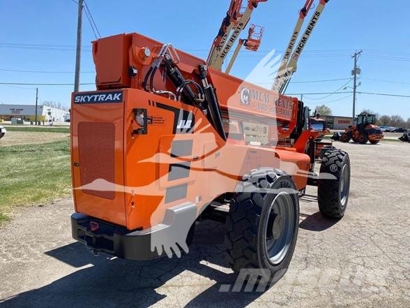 SkyTrak 8042 Teleszkópos rakodók