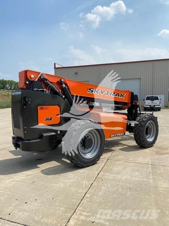 SkyTrak 8042 Telescopic handlers
