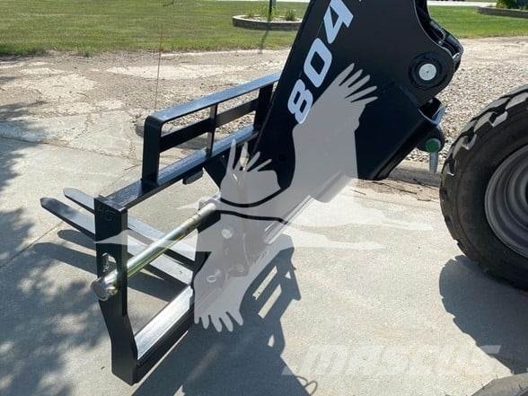 SkyTrak 8042 Teleszkópos rakodók