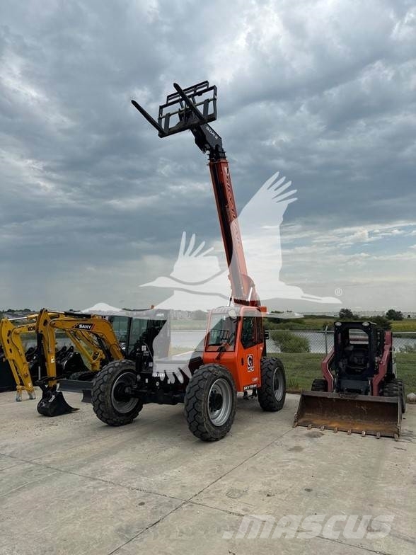 SkyTrak 8042 Telescopic handlers