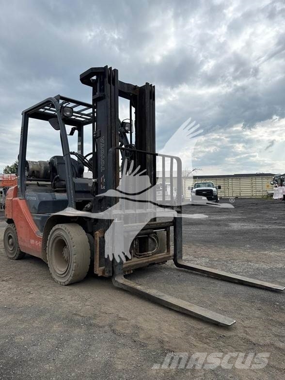Toyota 8FGU25 Dizel forkliftler