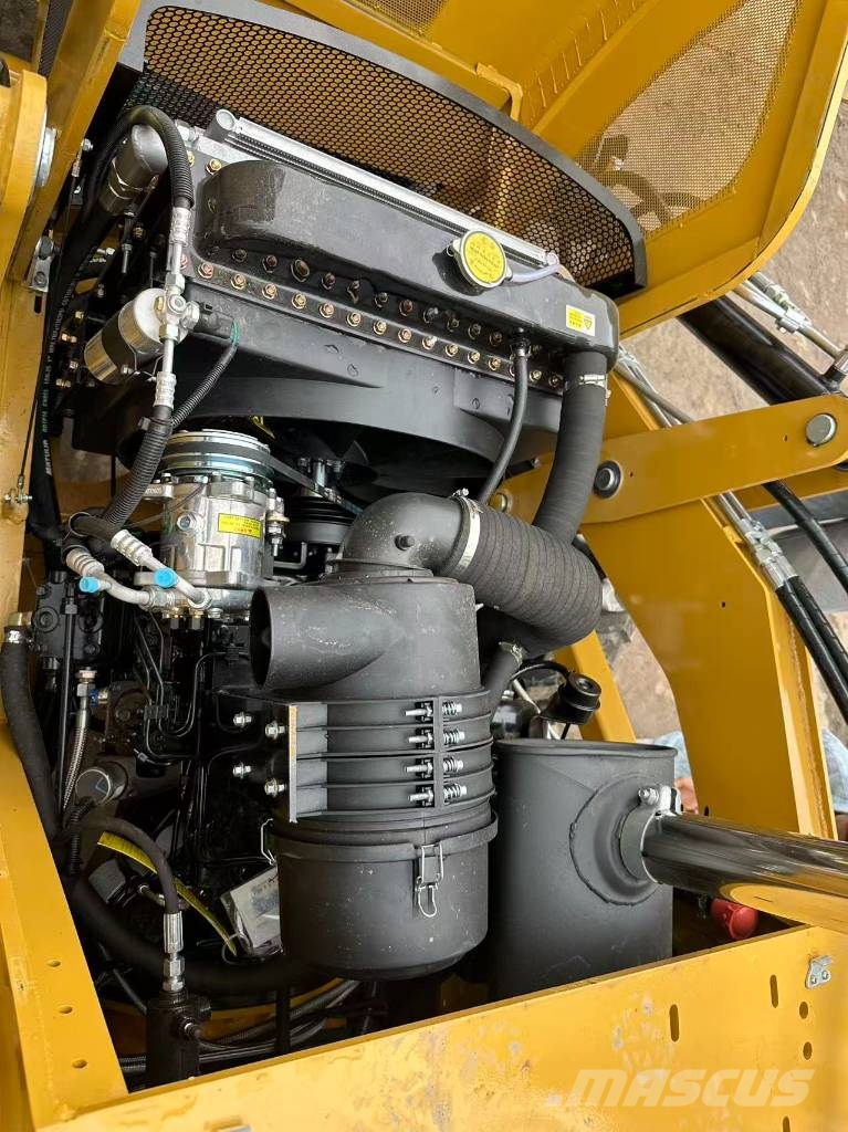 JCB 3 CX Ekskavatori-iekrāvēji