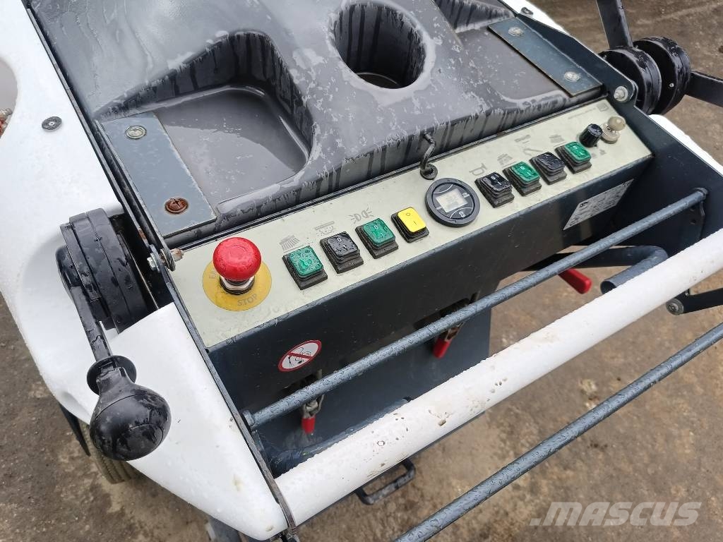 TSM Itala 135 BT street sweeper bezem 24V electric Kehrer