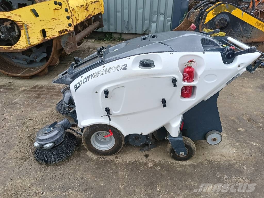TSM Itala 135 BT street sweeper bezem 24V electric Kehrer