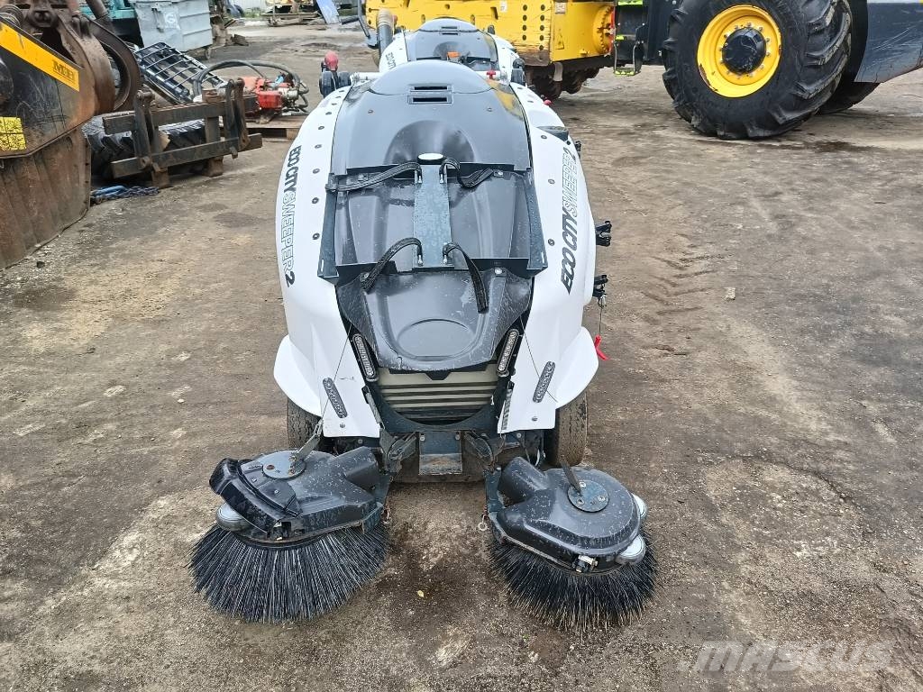 TSM Itala 135 BT street sweeper bezem 24V electric Kehrer