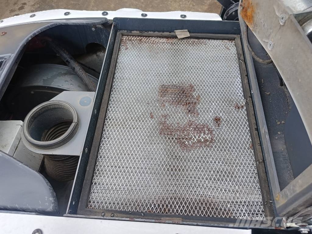 TSM Itala 135 BT street sweeper bezem 24V electric Kehrer