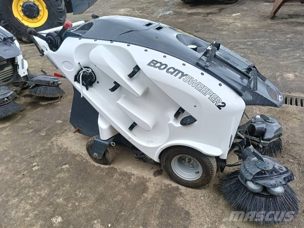 TSM Itala 135 BT street sweeper bezem 24V electric Kehrer