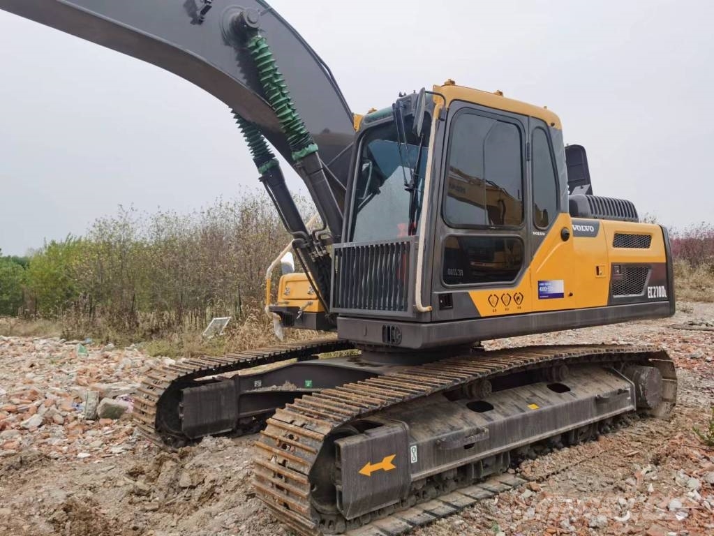 Volvo EC 210 D Paletli ekskavatörler