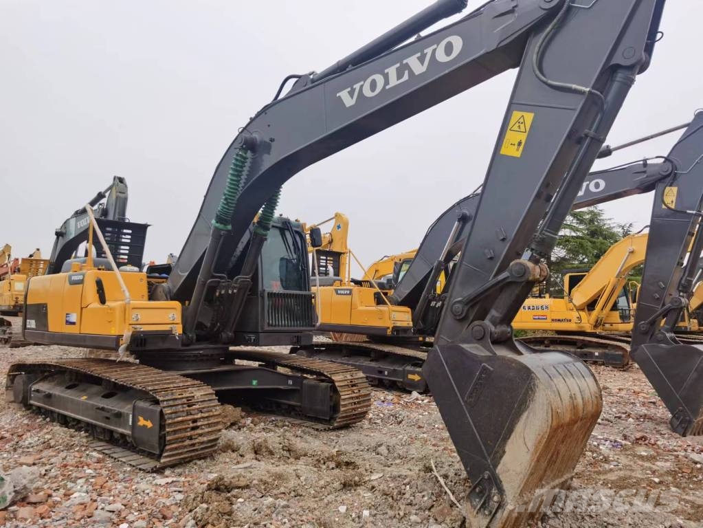 Volvo EC 210 D Paletli ekskavatörler