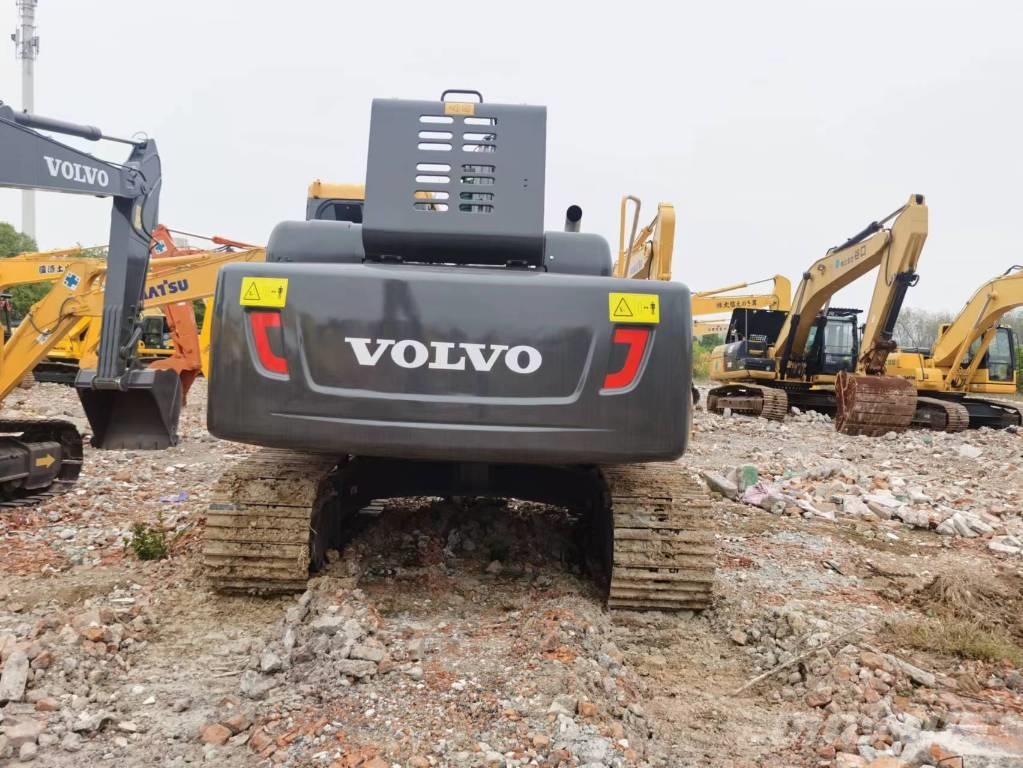 Volvo EC 210 D Paletli ekskavatörler