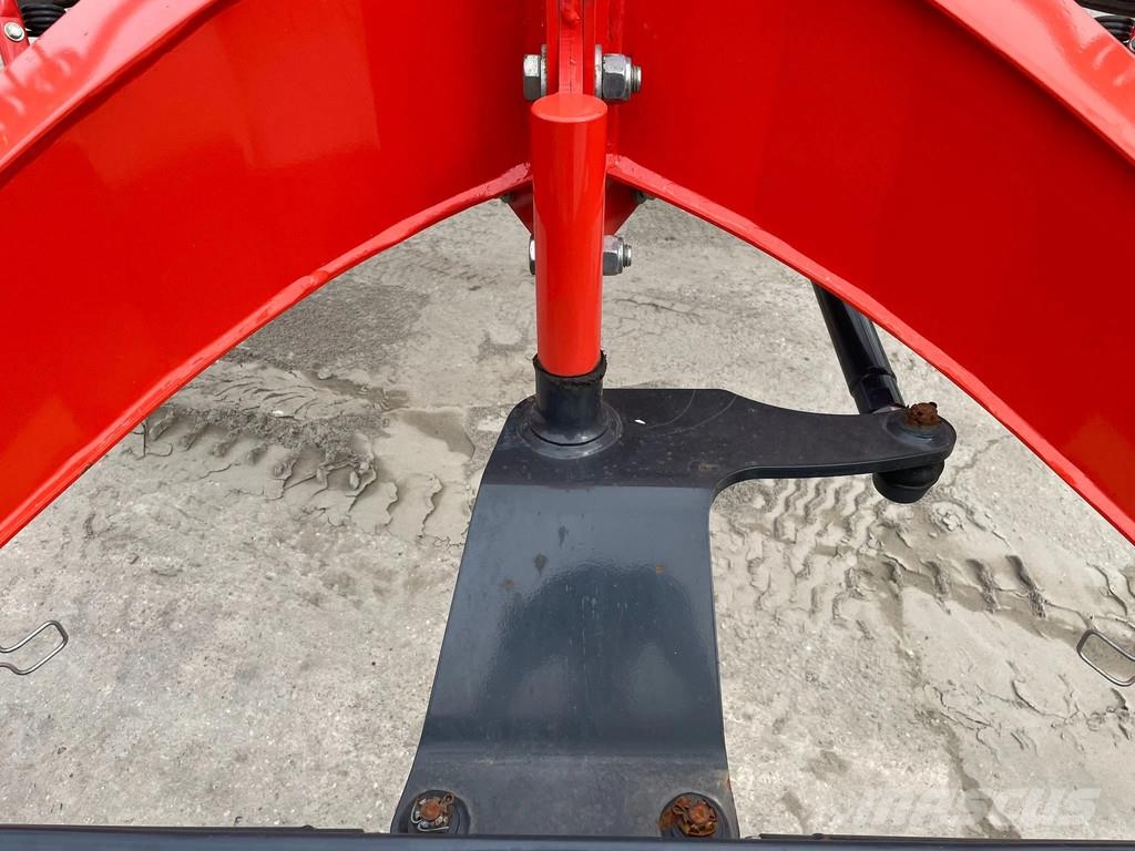 Kuhn GA 8731 Zwadhark Zwiller Rake Schwader GA 8731 Zwa Karhottimet
