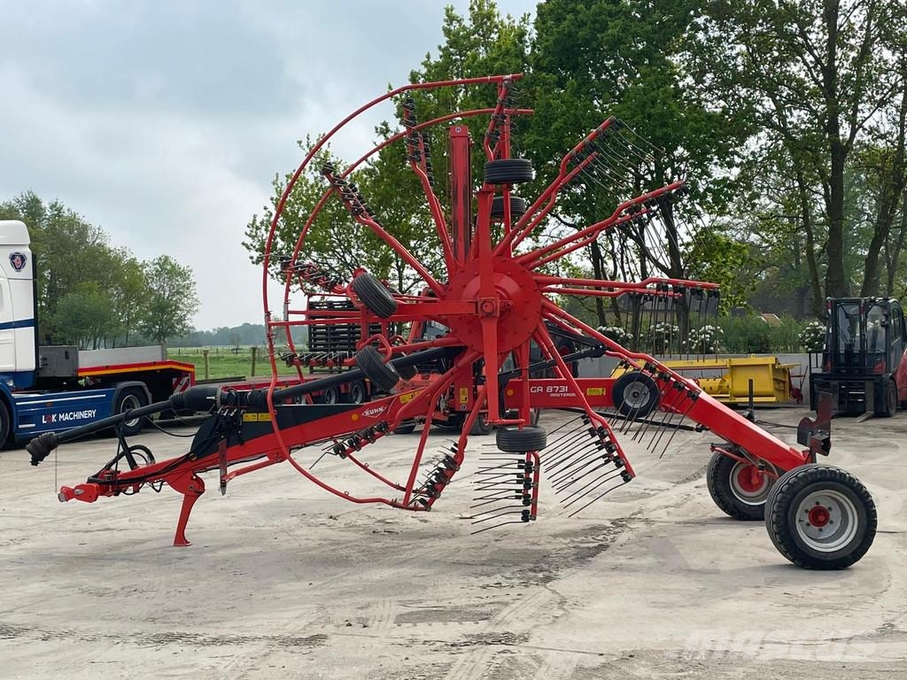 Kuhn GA 8731 Zwadhark Zwiller Rake Schwader GA 8731 Zwa Karhottimet