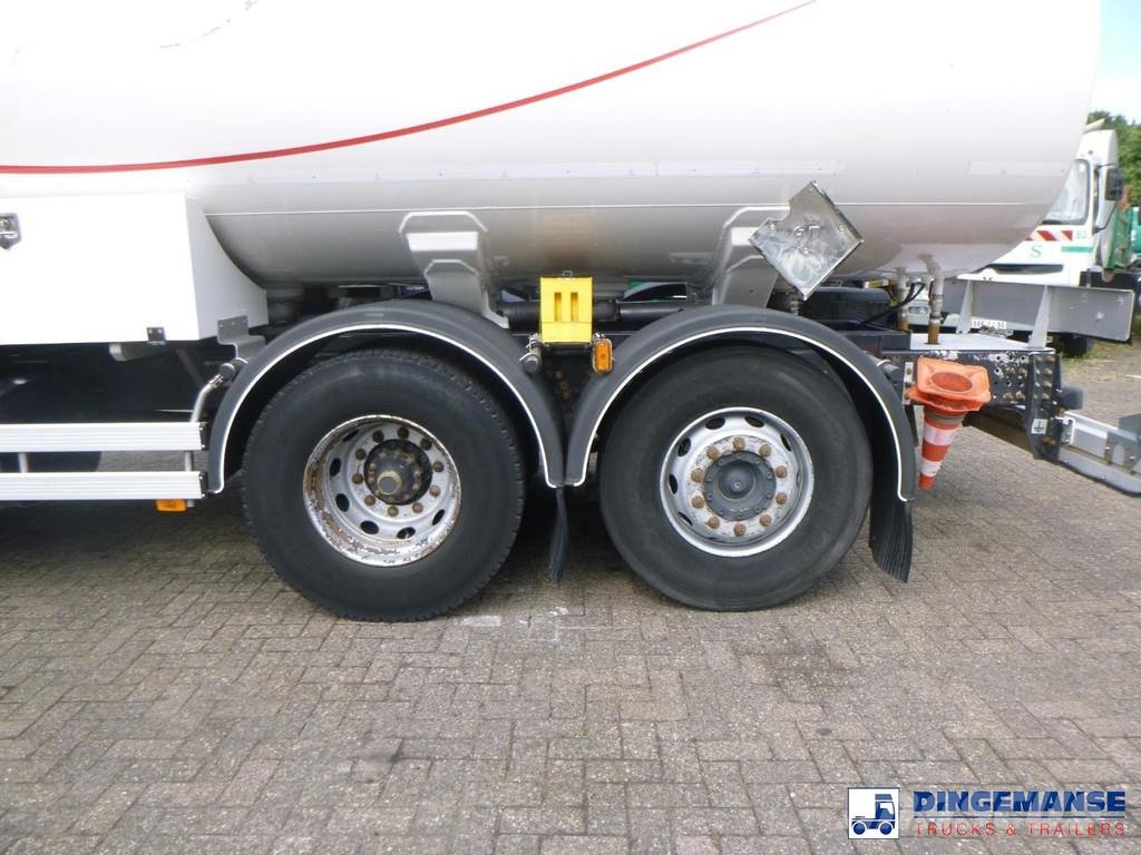 Scania P 320 DB 6X2 fuel tank 18.8 m3 / 5 comp Camiones cisternas