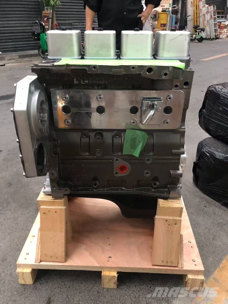 Komatsu 4D102 bare engine assembly Varikliai