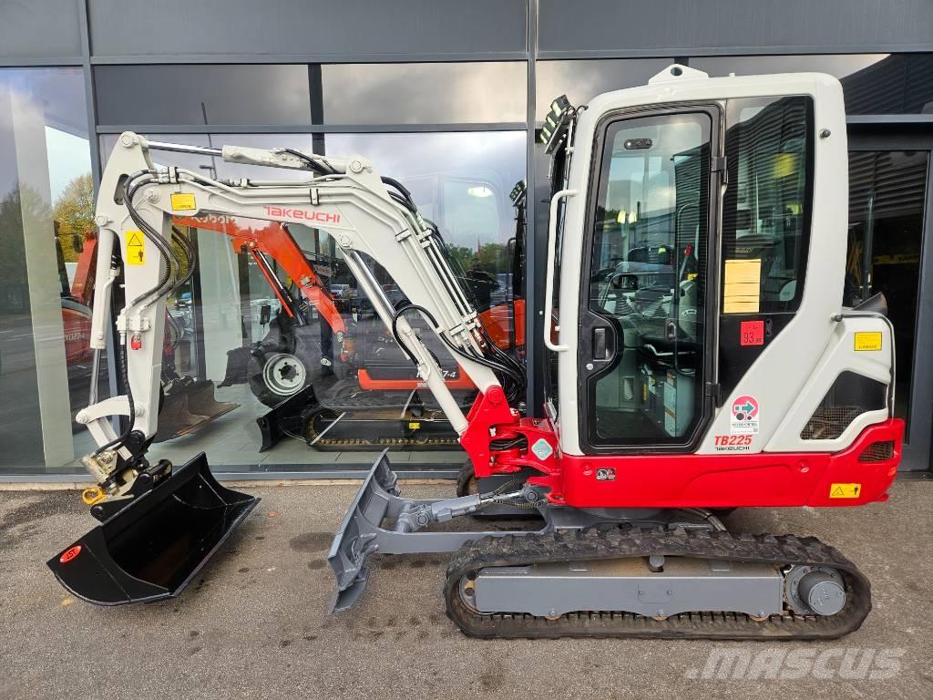 Takeuchi TB 225 Mini excavators < 7t (Mini diggers)