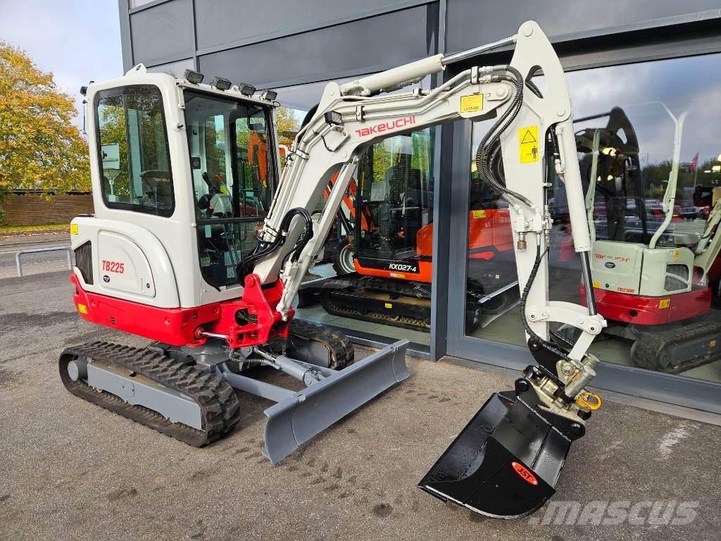 Takeuchi TB 225 Mini excavators < 7t (Mini diggers)