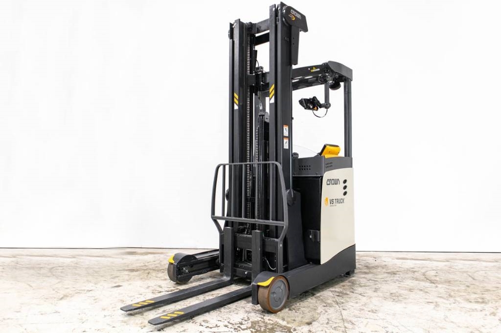 Crown ESR1016, skjutstativtruck i nyskick. Endast 510h. Ричтраки