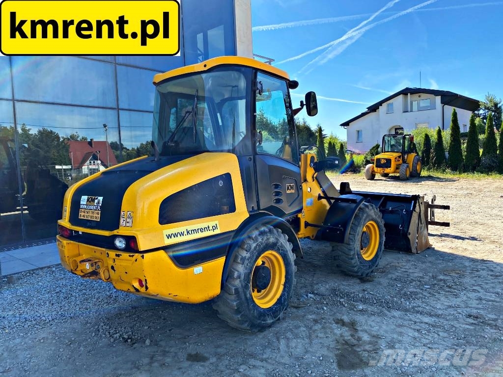 JCB 406 Kolesni nakladalci