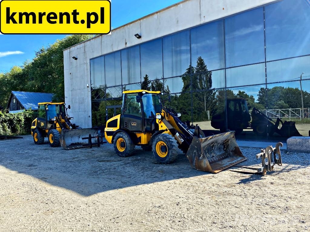 JCB 406 Kolesni nakladalci