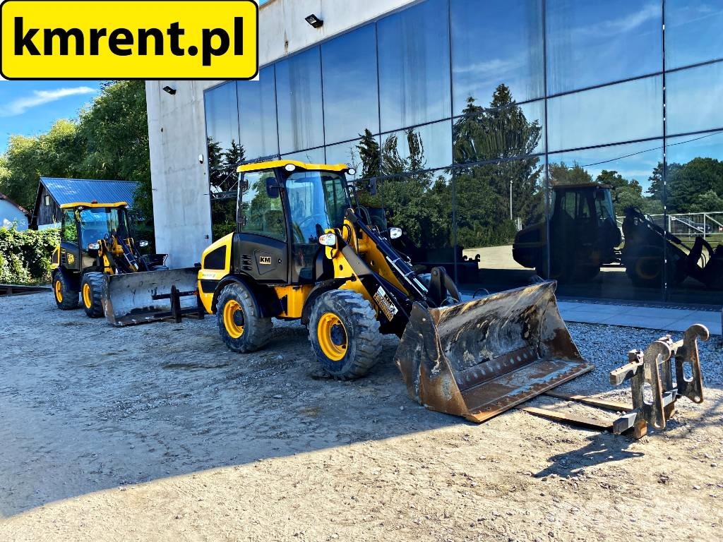 JCB 406 Kolesni nakladalci